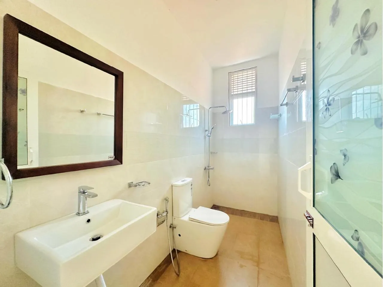 Sea Breeze Guest House Negombo