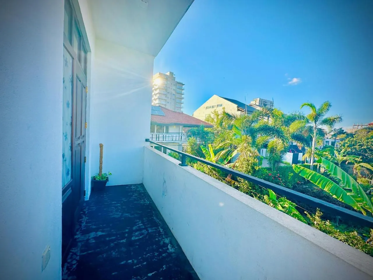 Sea Breeze Guest House Negombo