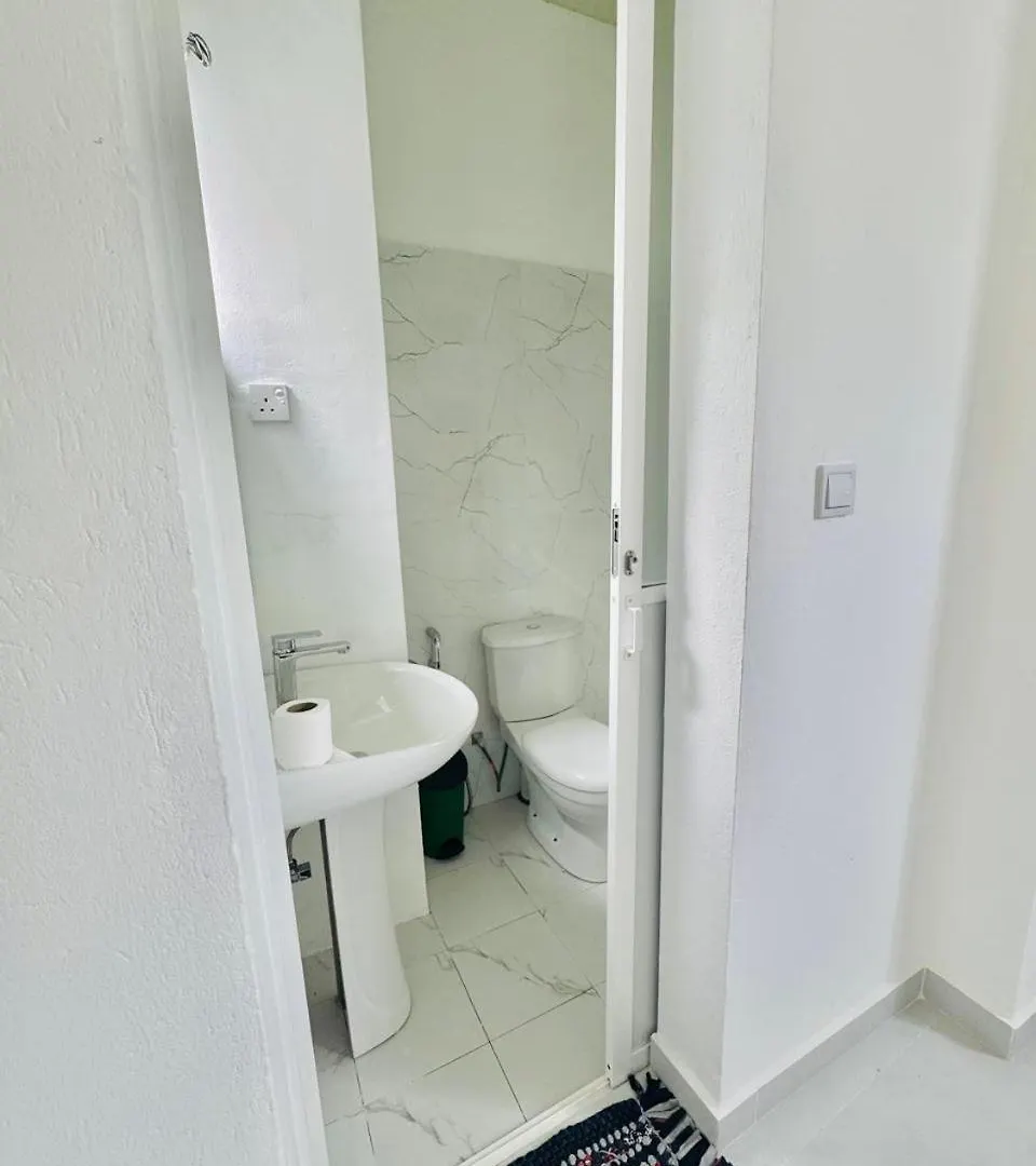 Sea Breeze Guest House Negombo Sri Lanka