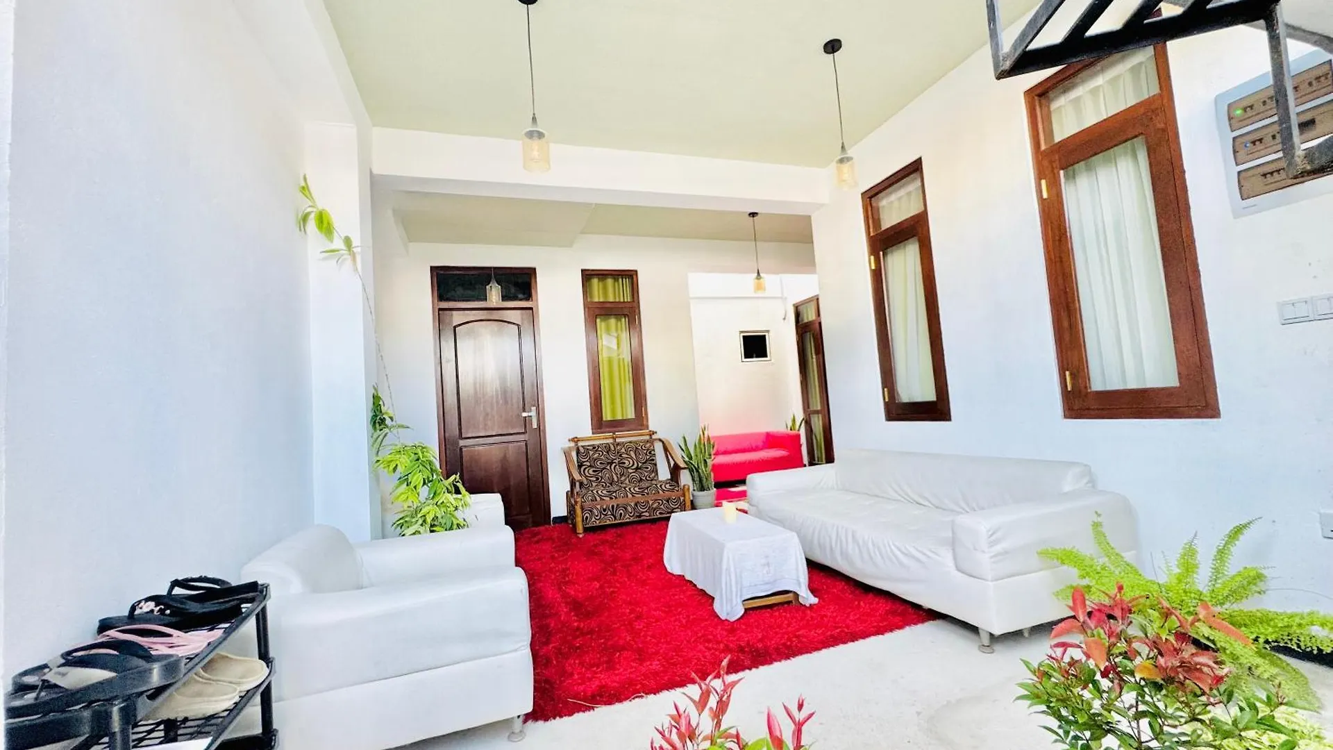 Sea Breeze Guest House Negombo Sri Lanka