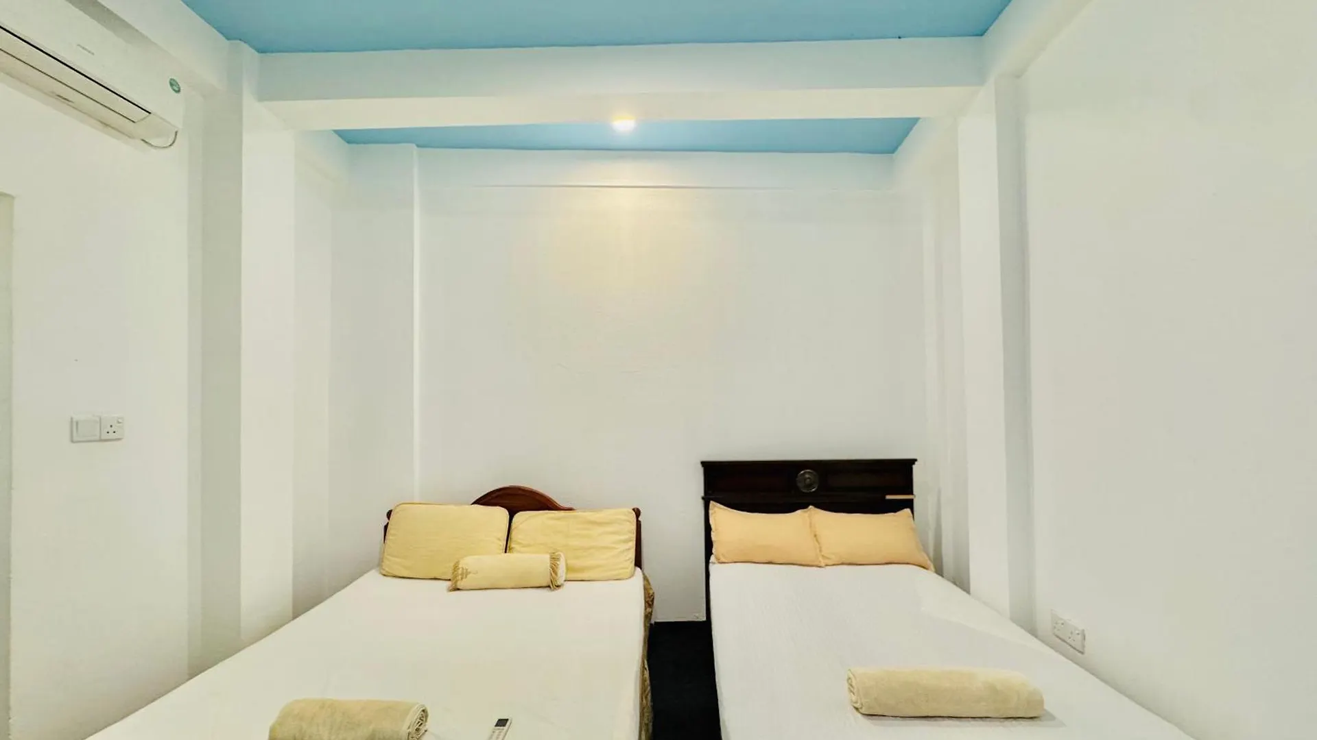 Sea Breeze Guest House Negombo