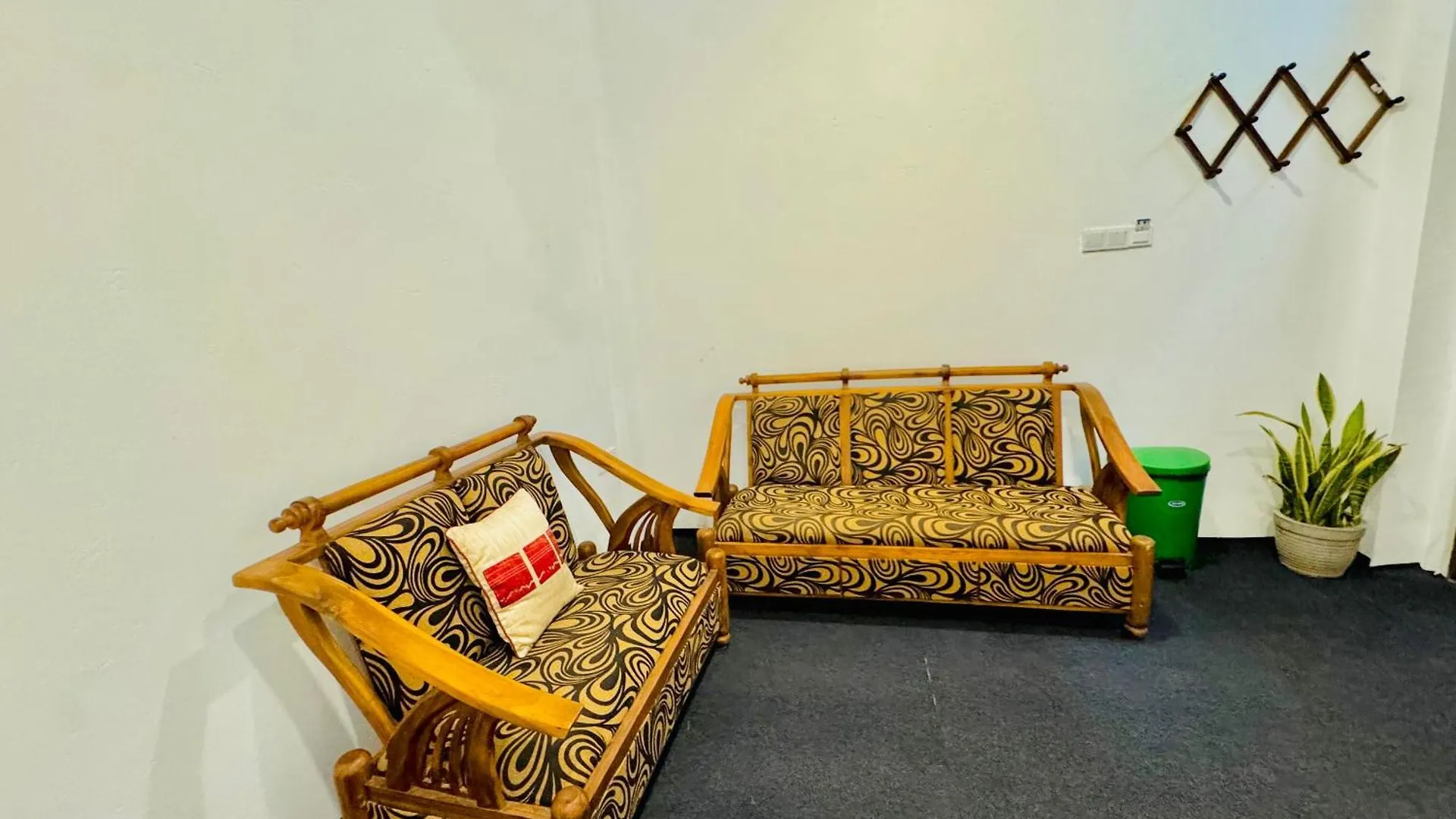 Sea Breeze Guest House Negombo 0*,